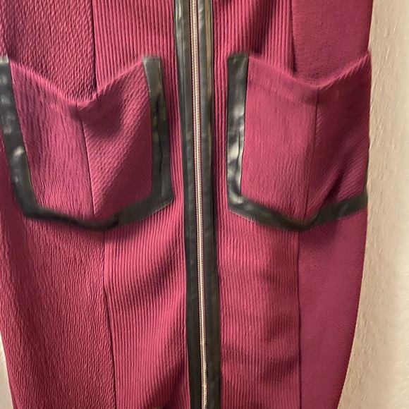 Casual dress - Picture 2 of 8